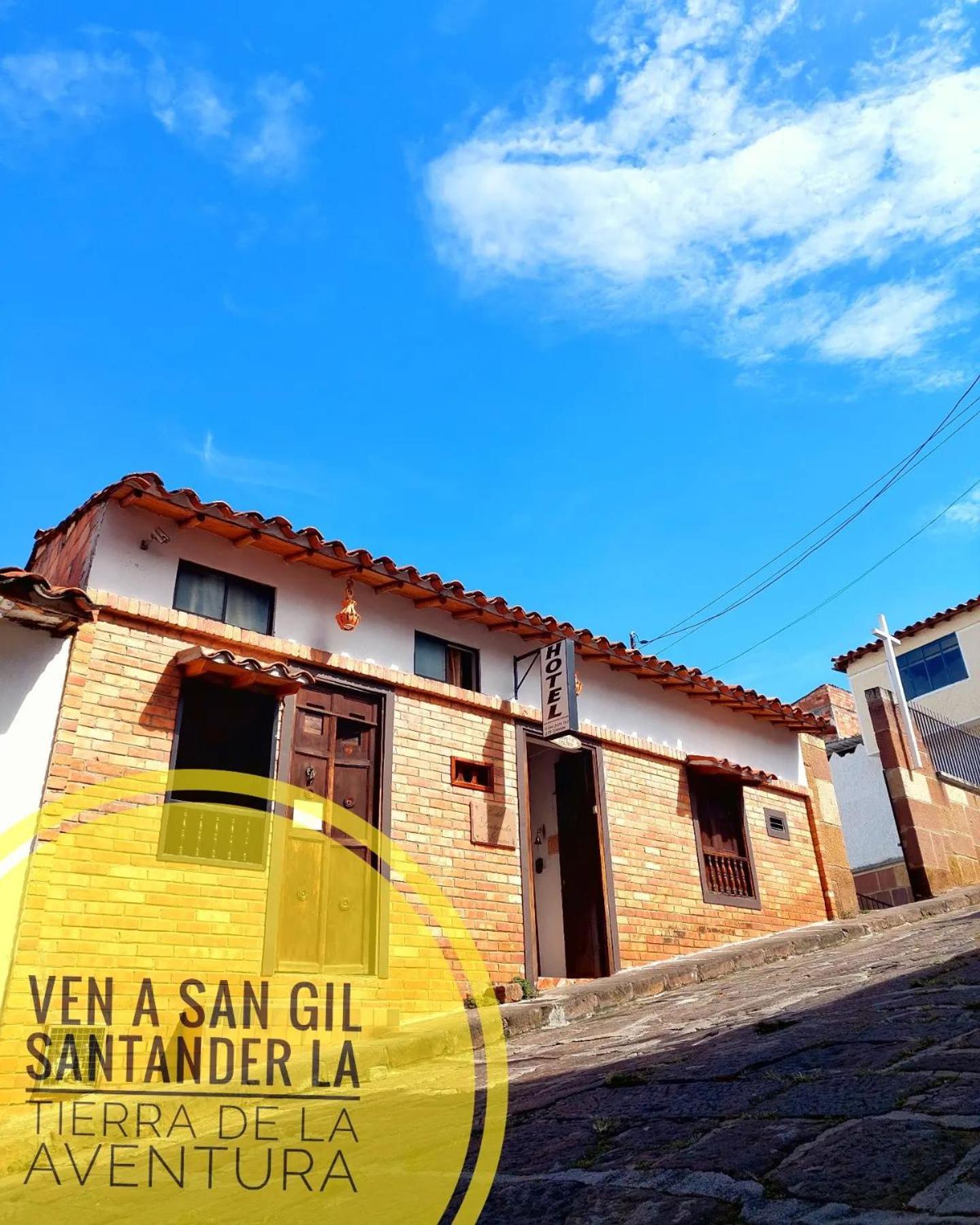 Santander Aleman Hostel San Gil Exterior foto